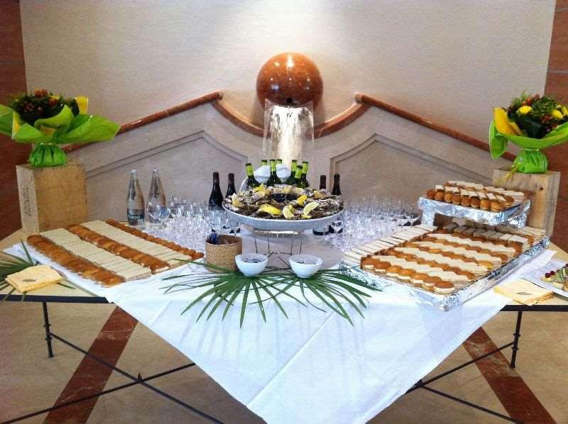 Brit Hotel Nantes Vigneux - L'Atlantel Ресторан фото