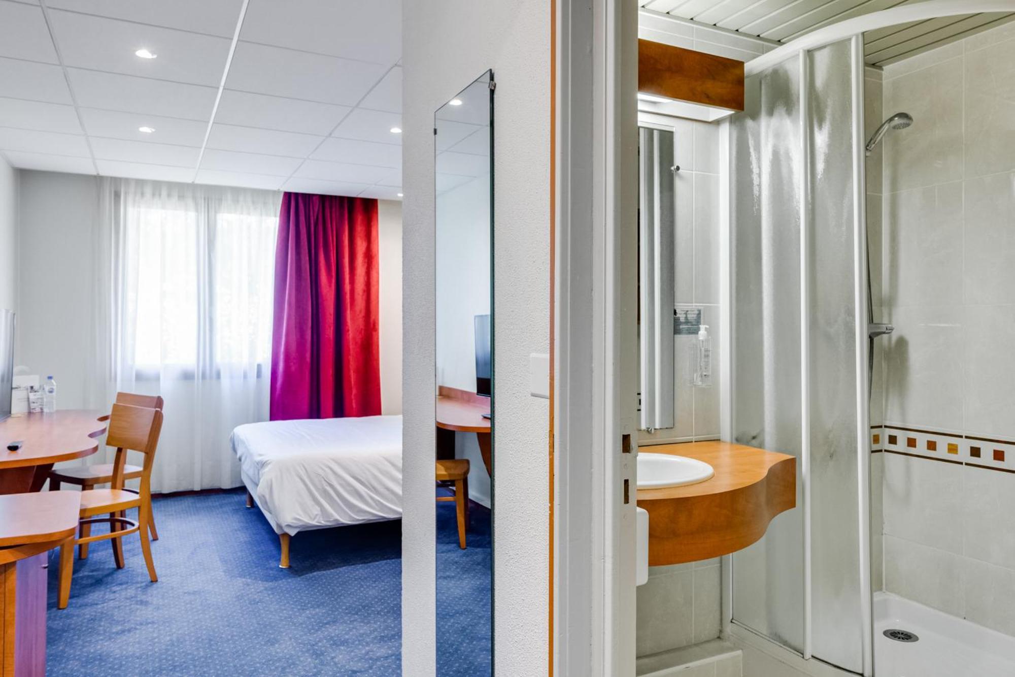 Brit Hotel Nantes Vigneux - L'Atlantel Экстерьер фото