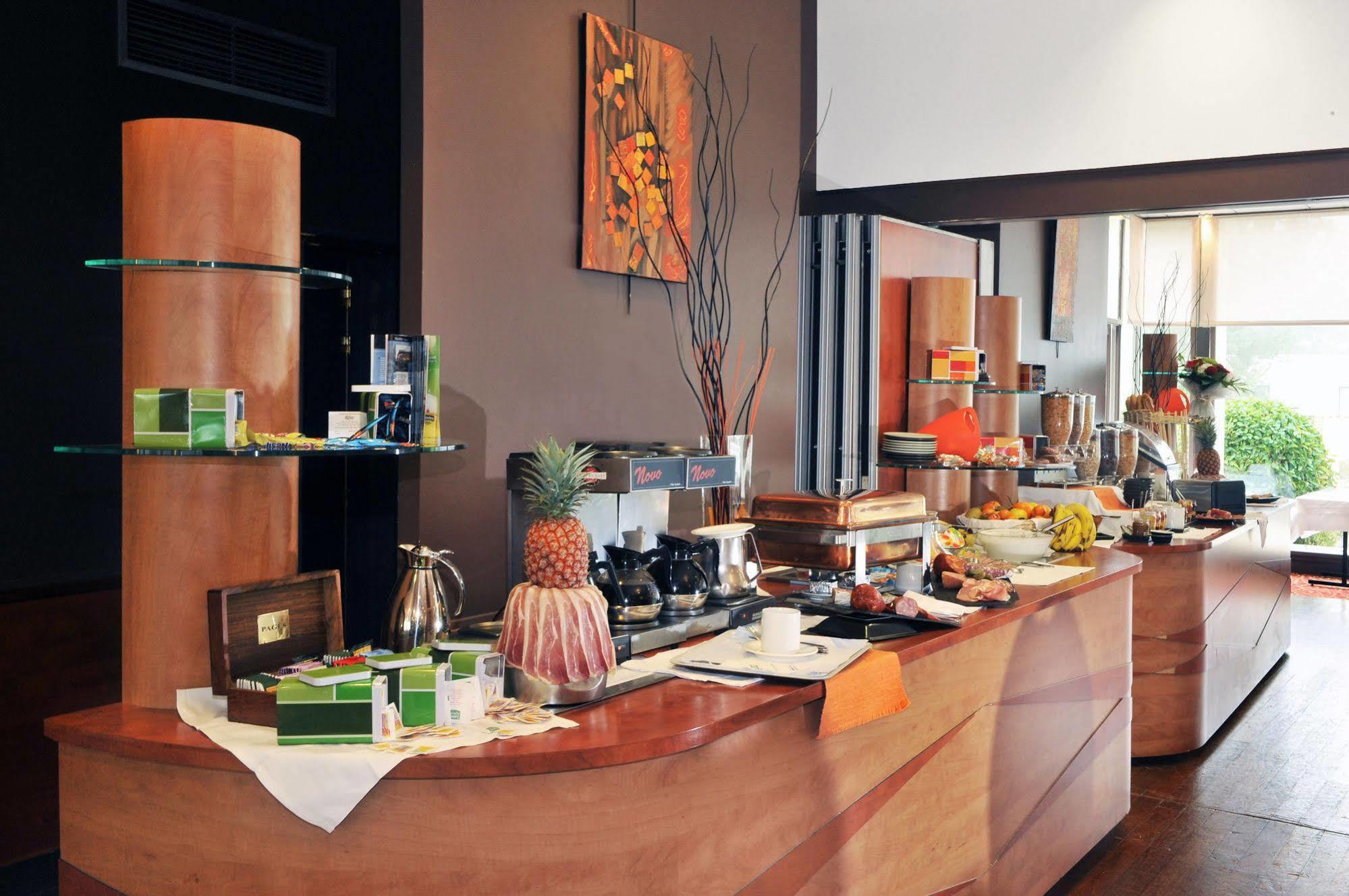 Brit Hotel Nantes Vigneux - L'Atlantel Экстерьер фото